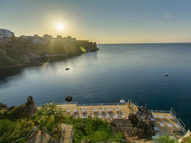 FALCON HOTEL ★★★★