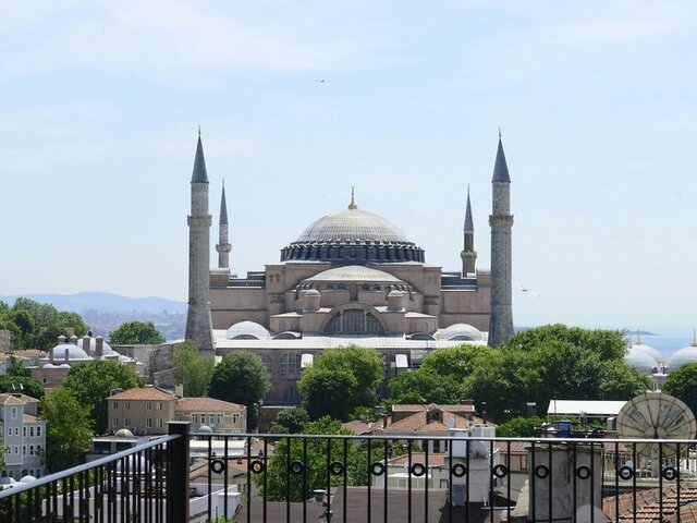 Agora Life ★★★★