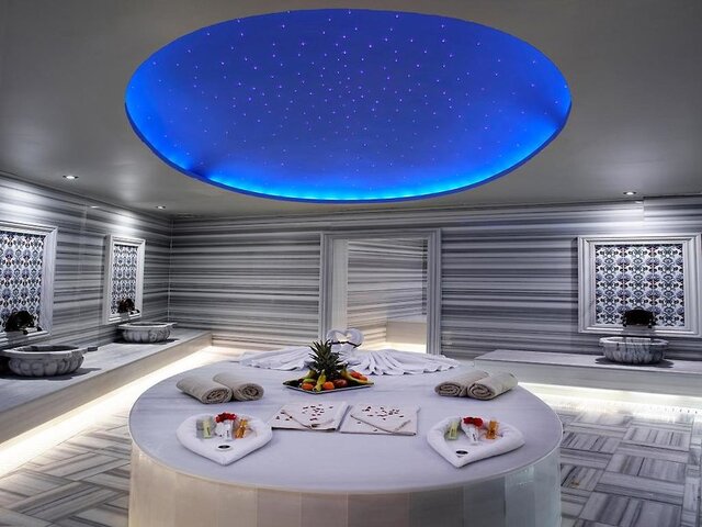 Euro Park Hotel ★★★★★