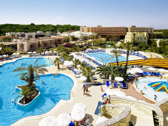 Blue Waters Club ★★★★★