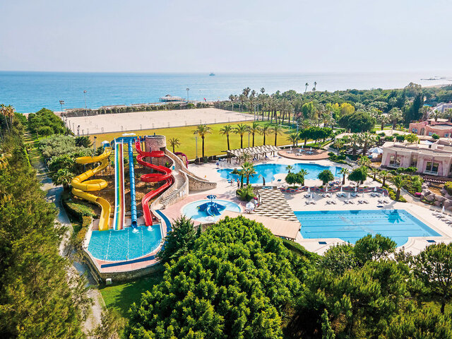 Blue Waters Club ★★★★★