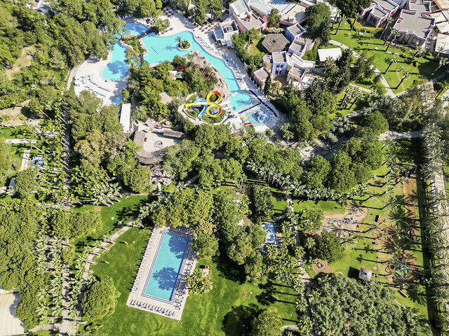 Blue Waters Club ★★★★★