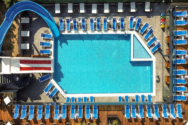 Relax Beach ★★★★