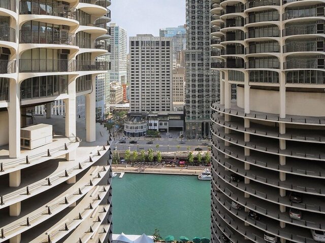 Hotel Chicago Downtown, Autograph Collection ★★★★