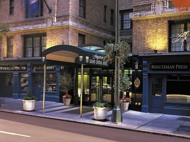 Fitzpatrick Grand Central ★★★★