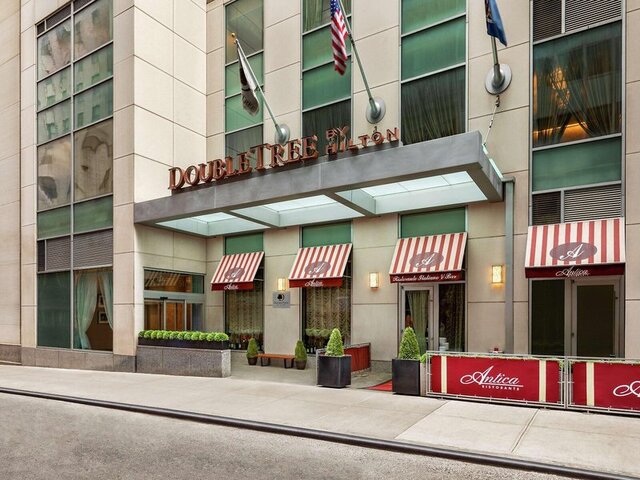DoubleTree by Hilton New York Downtown ★★★★