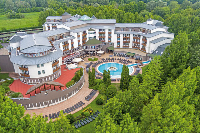 Lotus Therme Hotel & Spa ★★★★★