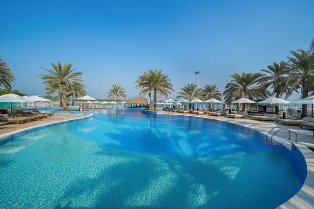 Radisson Blu Hotel & Res. ★★★★★