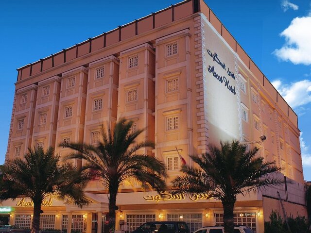 Ascot Hotel ★★★★