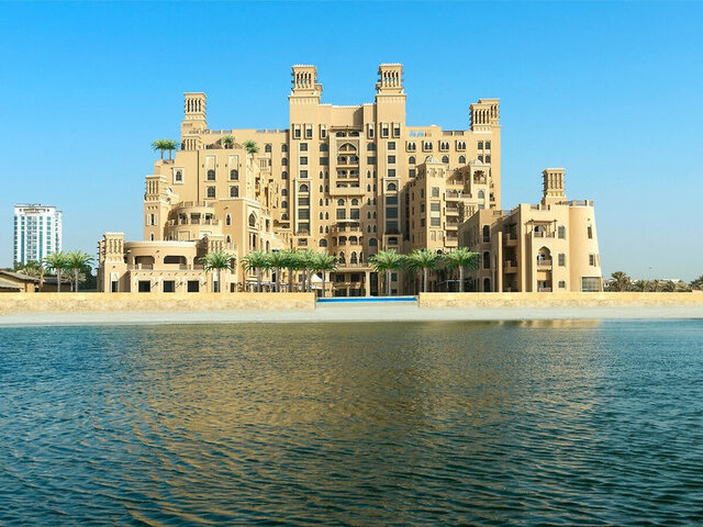 Sheraton Sharjah Beach ★★★★★