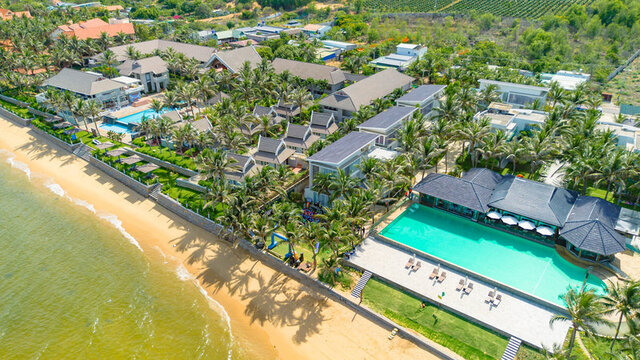 Villa del Sol Beach Res. ★★★★