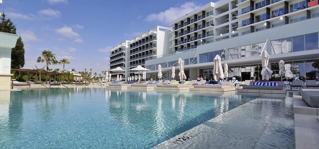 Chrysomare Beach Hotel an ★★★★★