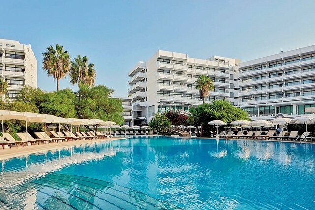Grecian Bay ★★★★★