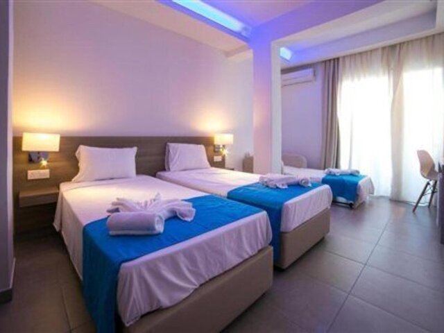 Flora Maria Annex ★★★