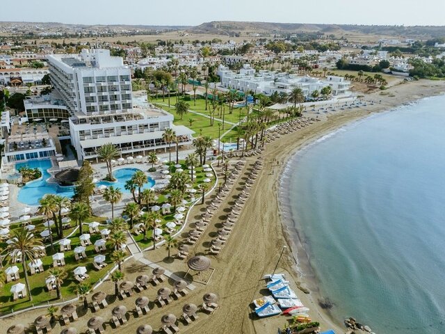 Golden Bay Beach Hotel ★★★★★