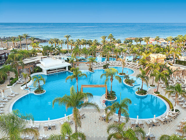 Olympic Lagoon Resort ★★★★★