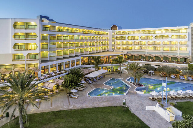 Constantinou Bros Athena Royal Beach Hotel ★★★★