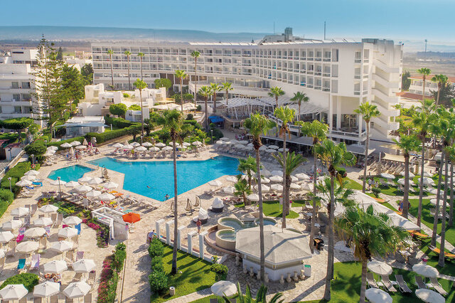 Leonardo Plaza Cypria Maris Beach Hotel & Spa ★★★★