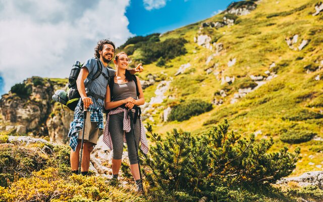 Wandern Sie dem Glück entgegen