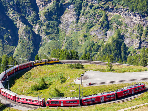 Bernina Express - Von den Alpen zu den Palmen | Schweiz Zugrundreise 
