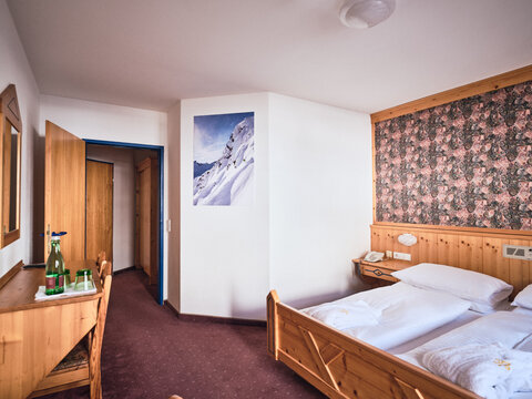 Hotel Enzian - Mountain Experience