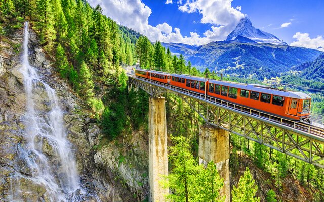 Bahnreisen | © Shutterstock
