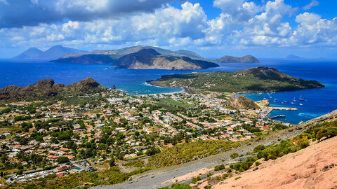 Inselhüpfen – Äolische Inseln | Tanz auf den Vulkanen