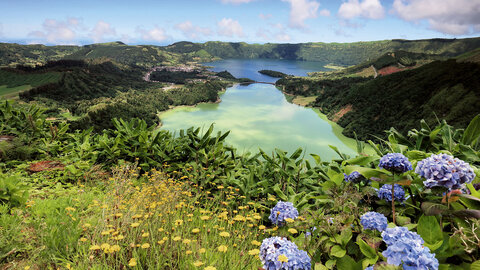 Azoren | Grüne Vulkaninseln im tiefblauen Atlantik