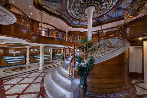 Nilkreuzfahrt & Baden 5***** Nile Crown III &  5***** Hotel Mövenpick Resort & Spa El Gouna