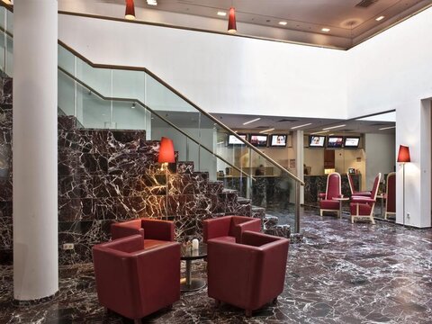 Disneys Musical TARZAN | Hamburg mit dem ÖBB Nightjet | ab/bis Wien