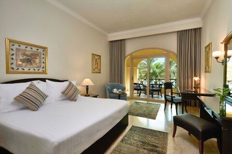 KAIRO & GRAND EGYPTIAN MUSEUM