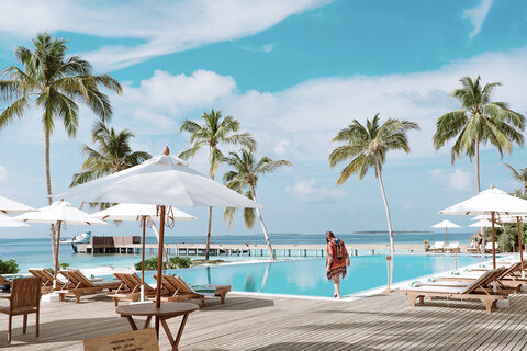 Reethi Faru Resort****
