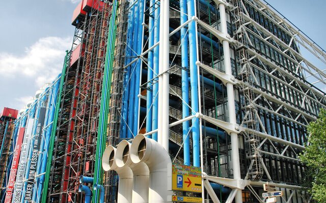 Platz vor dem Centre Pompidou