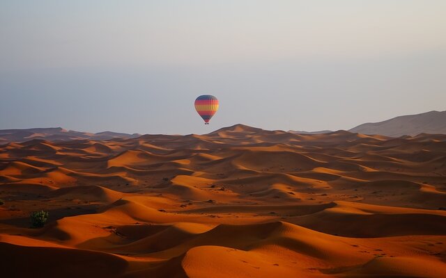 Sandige Weiten: Rub Al-Khali Wüste