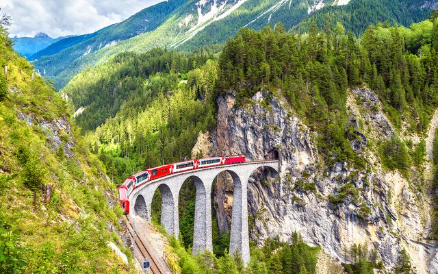Panoramazüge in der Schweiz
