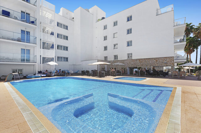 Sant Jordi Hotel ab/bis Linz oder Graz