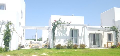 Akrotiri Villas